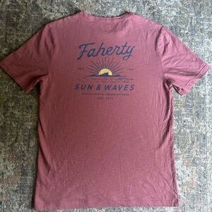 Faherty Men's Sunwashed Organic Cotton Tshirt Medium